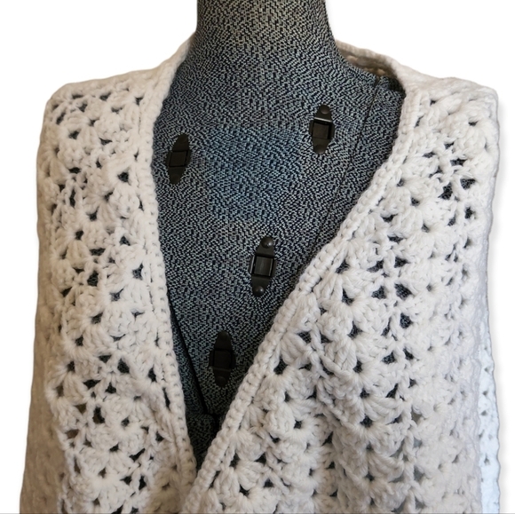 Hand Crocheted Shawl with Fringe Detail - Picture 3 of 4